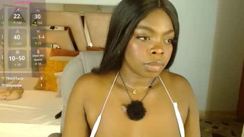 Snapshot of maiacharris_ chatting on November 5, 2025, 8:09 pm Maia Charris online show from November 5, 2025, 8:09 pm