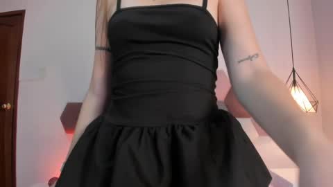 Maia Sinclair online show from March 19, 2026, 11:36 am