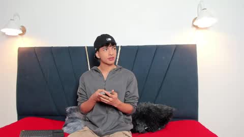maicol_cum23 online show from May 5, 2026, 3:53 pm