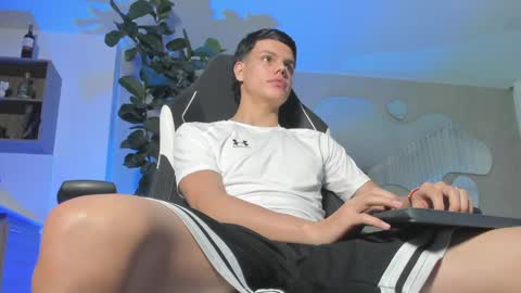 Snapshot of maicolruggeri chatting on May 12, 2026, 11:13 pm MAICOL online show from May 12, 2026, 11:13 pm