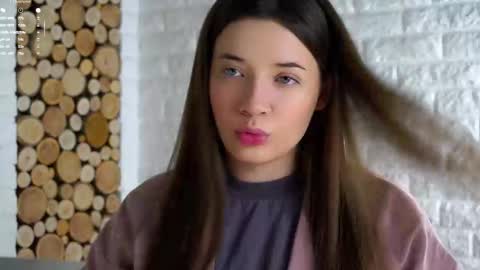 Lucy online show from November 26, 2025, 3:18 am