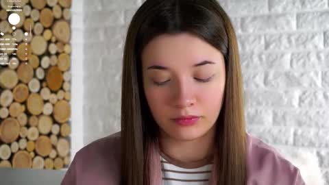 Lucy online show from November 29, 2025, 2:14 am