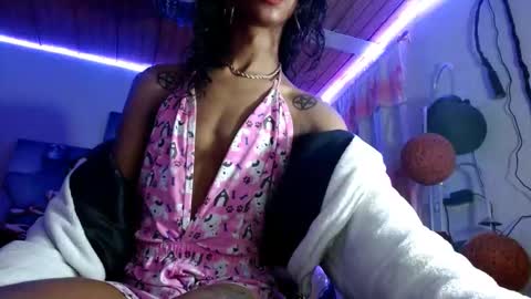 Bella Maidi online show from September 27, 2025, 10:31 am