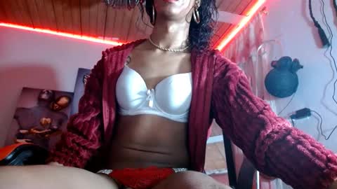 Bella Maidi online show from October 2, 2025, 10:44 am