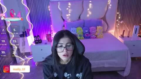 maiily_tay online show from January 11, 2026, 11:37 am