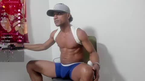 Snapshot of maik_alen chatting on July 15, 2026, 5:18 pm . Maik Alen . online show from July 15, 2026, 5:18 pm