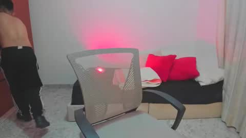 Maik Stiven online show from December 2, 2024, 5:37 am
