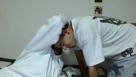 Maiki online show from October 17, 2025, 3:20 am