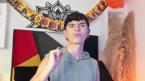 Maiky Cooper online show from October 26, 2025, 8:04 pm