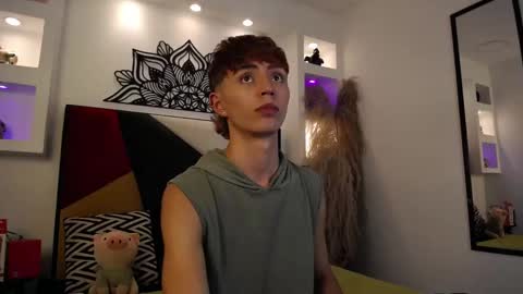 Maiky Cooper online show from November 21, 2025, 3:38 am