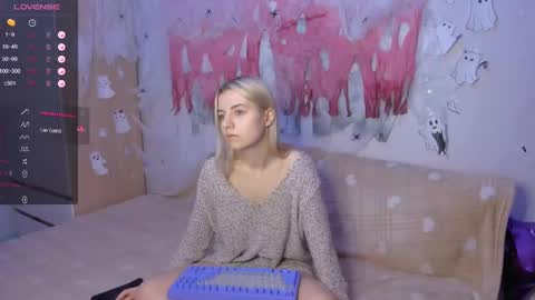 Snapshot of mailin_harrington chatting on December 14, 2024, 3:25 pm Your kitty online show from December 14, 2024, 3:25 pm