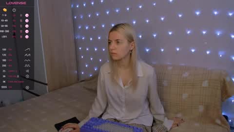 Snapshot of mailin_harrington chatting on March 1, 2025, 2:59 am Your kitty online show from March 1, 2025, 2:59 am