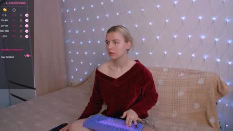 Snapshot of mailin_harrington chatting on March 8, 2025, 2:55 am Your kitty online show from March 8, 2025, 2:55 am