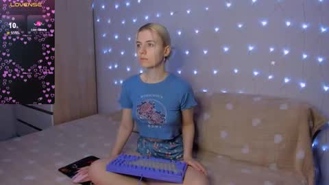 Your kitty online show from February 16, 2026, 4:03 pm