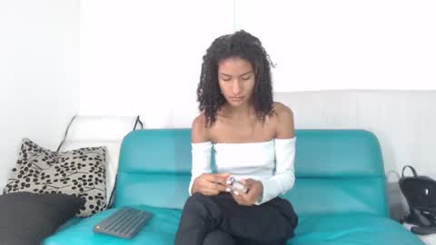 mailyn_gold online show from July 2, 2026, 12:00 pm