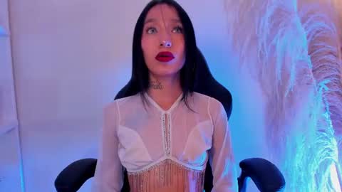 Mailyn  online show from June 11, 2026, 12:03 pm