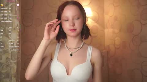 Maisie online show from November 21, 2025, 3:44 pm