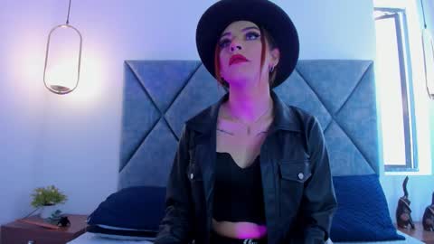 Snapshot of maiskeenzamara chatting on December 1, 2025, 2:55 pm Zamara.... online show from December 1, 2025, 2:55 pm