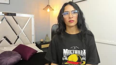 Camila  online show from November 14, 2025, 3:16 am