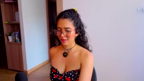   Lauu online show from April 29, 2026, 6:14 pm