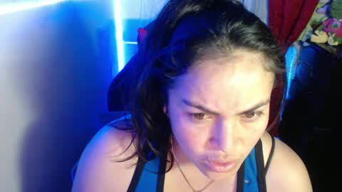 Hello friends Im on another account    online show from January 11, 2025, 1:37 am