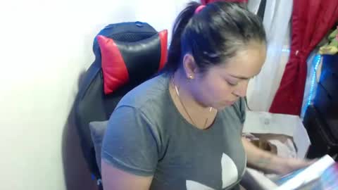 Hello friends Im on another account    online show from January 22, 2025, 2:37 am