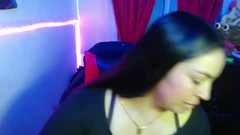 Hello friends Im on another account    online show from January 31, 2025, 4:14 am