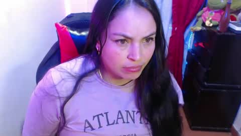 Hello friends Im on another account    online show from February 3, 2025, 6:02 am