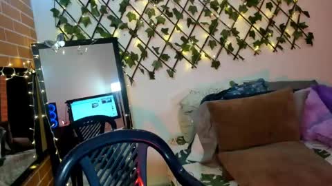 maja_hills online show from March 12, 2025, 11:44 pm