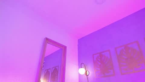 MAJO ROSE  online show from December 4, 2025, 7:22 pm