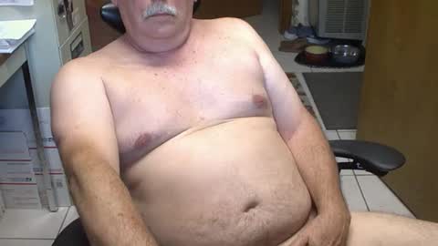 Snapshot of majormike34 chatting on April 19, 2026, 8:55 pm majormike34 online show from April 19, 2026, 8:55 pm