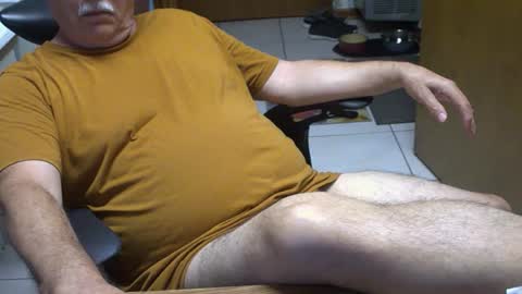 Snapshot of majormike34 chatting on June 2, 2026, 4:14 am majormike34 online show from June 2, 2026, 4:14 am