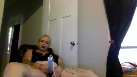 make_me_cum_69x online show from May 17, 2026, 12:01 pm
