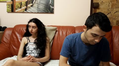 Snapshot of make_me_feel chatting on January 16, 2025, 7:41 pm Lena Ian online show from January 16, 2025, 7:41 pm