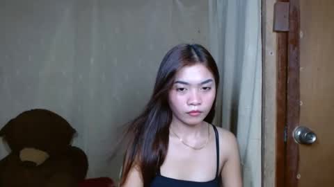 makeme_wettt online show from February 5, 2025, 2:51 am