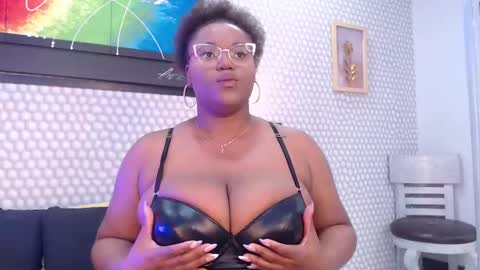 makena online show from February 24, 2025, 5:00 am