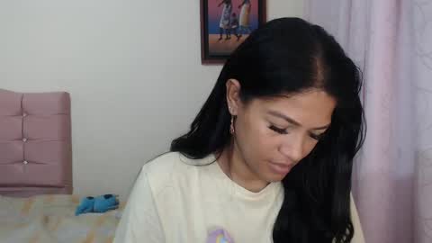 MAKENNAA online show from April 15, 2026, 10:33 am