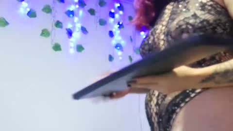 Snapshot of makenzy_darly chatting on January 21, 2025, 12:36 am Makenzy darly online show from January 21, 2025, 12:36 am