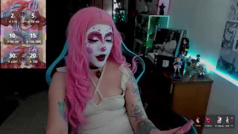  petite clown online show from February 11, 2026, 1:21 am