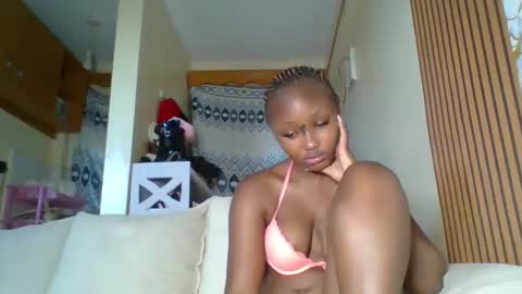 Eva online show from April 13, 2026, 1:38 pm