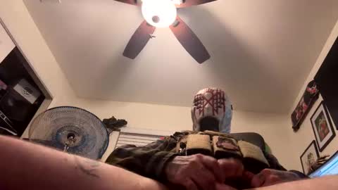 makingyoucumforme online show from December 23, 2025, 7:39 am