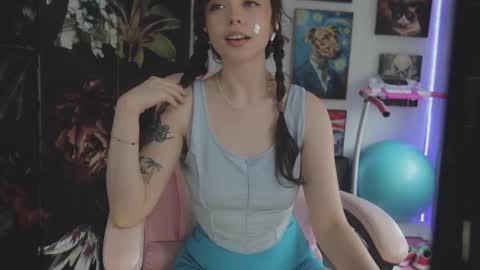 MakiyahBelle online show from February 10, 2026, 5:55 am