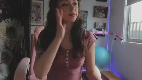 Snapshot of makiyahbelle2 chatting on April 23, 2026, 3:30 am MakiyahBelle online show from April 23, 2026, 3:30 am