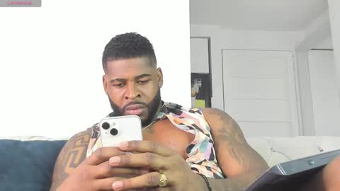 Snapshot of makonneen chatting on June 3, 2026, 8:58 pm Makonnen online show from June 3, 2026, 8:58 pm