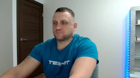 malchyshka online show from February 15, 2026, 12:47 pm