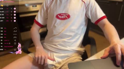 Snapshot of malcolm_yang chatting on November 15, 2025, 2:13 pm Tom and Mark 3 online show from November 15, 2025, 2:13 pm