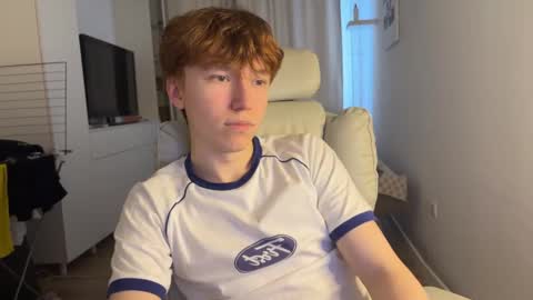 Snapshot of malcolm_yang chatting on November 17, 2025, 10:21 am Tom and Mark 3 online show from November 17, 2025, 10:21 am