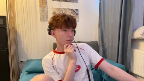 Snapshot of malcolm_yang chatting on December 14, 2025, 3:17 pm Tom and Mark 3 online show from December 14, 2025, 3:17 pm