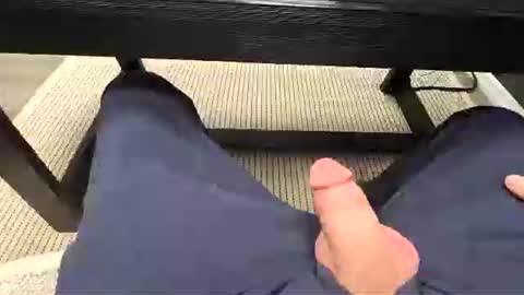 male_gr online show from March 3, 2026, 2:23 pm