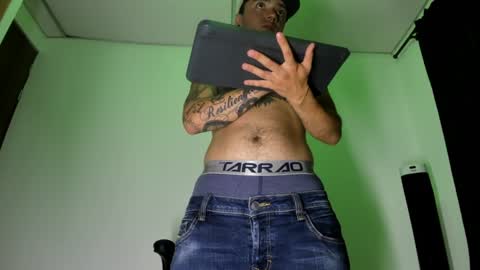 Snapshot of male_pussy chatting on December 14, 2024, 11:56 pm ADAM         online show from December 14, 2024, 11:56 pm